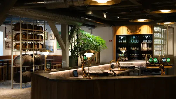 Home of Carlsberg, restaurant i Valby