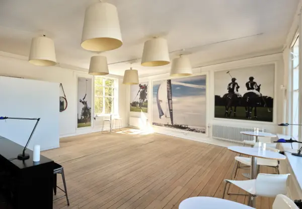 Selskaber i Lunden, selskabslokale i Charlottenlund