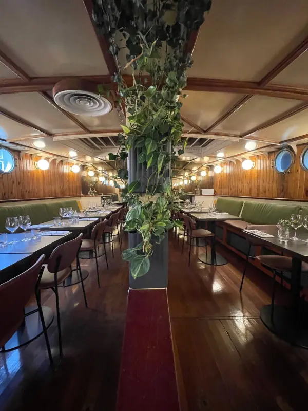 Oranje Nyhavn, restaurant i København K