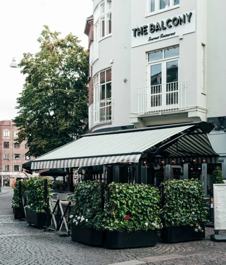Froggy's Café/ BALKONEN