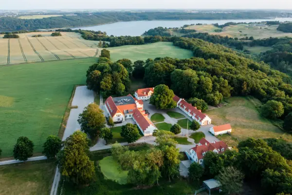 Hotel Bramslevgaard, hotel i Hobro
