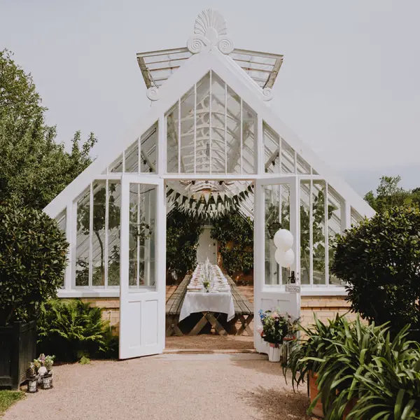 Paradehuset (Chaya), andet i Gentofte