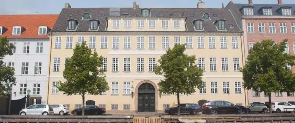 Heerings Gaard by Samsø, selskabslokale i København K