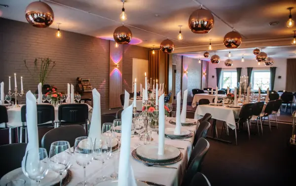 Restaurant Lillering Skov, restaurant i Galten