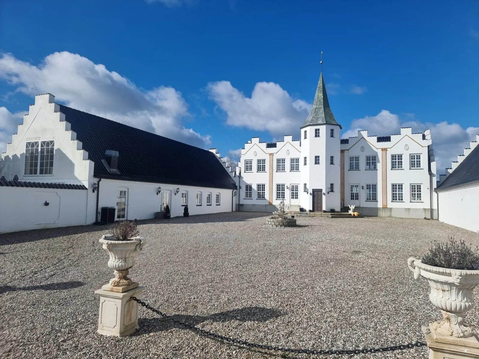 Sophienlyst Slot, slot i Nørre Aaby