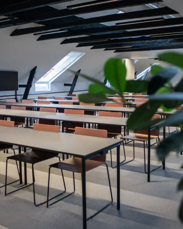 Rytterkasernen 21, andet i Odense C